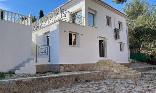 Bestaand - Villa - Denia
