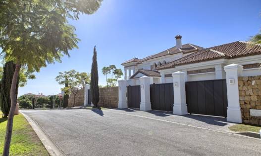 Bestaand - Villa - Benahavis - Los Flamingos