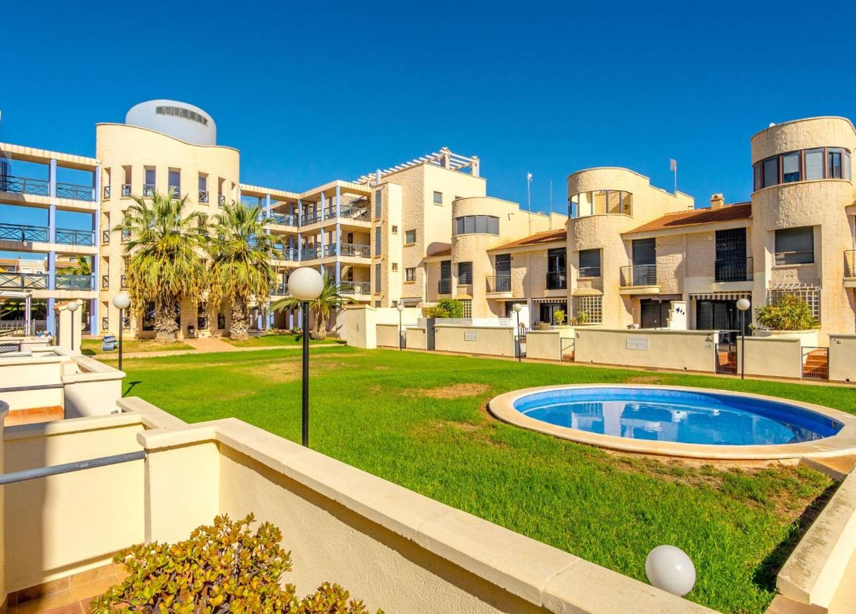 Bestaand - Townhouse / Semi-detached - Orihuela Costa - Cabo Roig