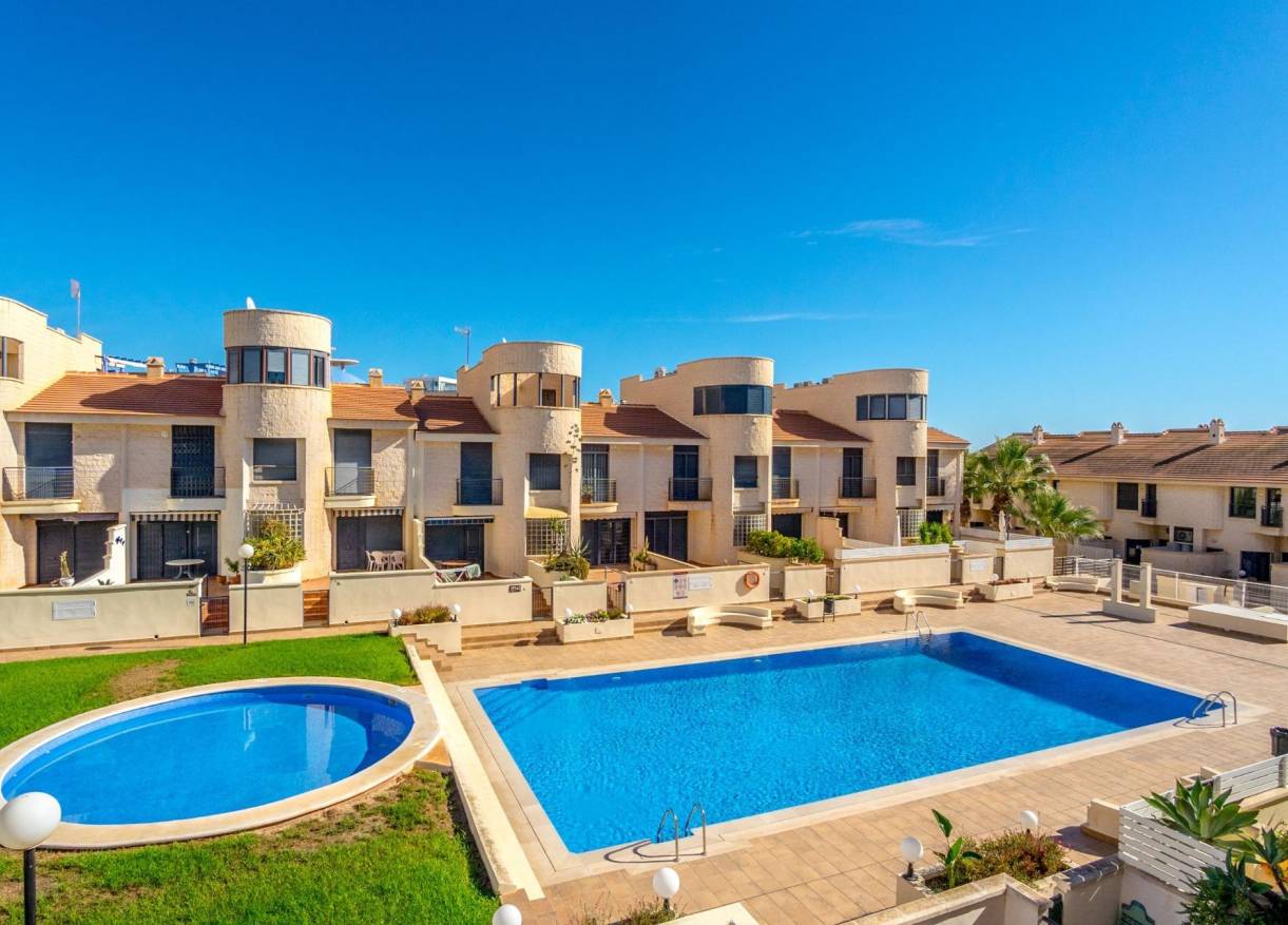 Bestaand - Townhouse / Semi-detached - Orihuela Costa - Cabo Roig