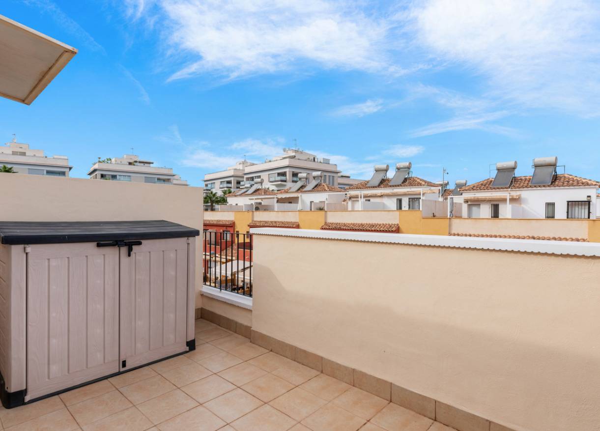 Bestaand - Townhouse / Semi-detached - Orihuela Costa - Los Dolses