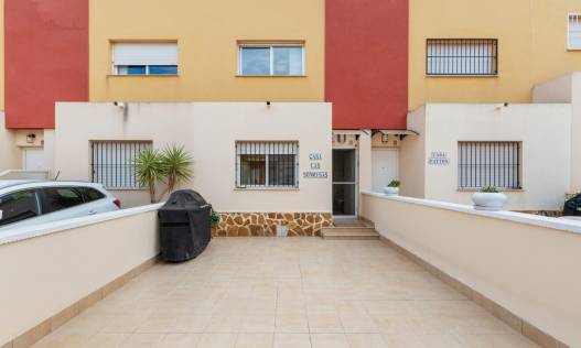 Bestaand - Townhouse / Semi-detached - Orihuela Costa - Los Dolses