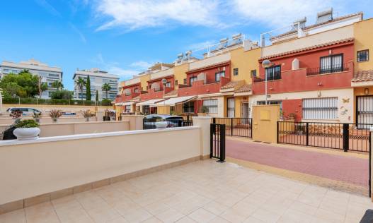 Bestaand - Townhouse / Semi-detached - Orihuela Costa - Los Dolses