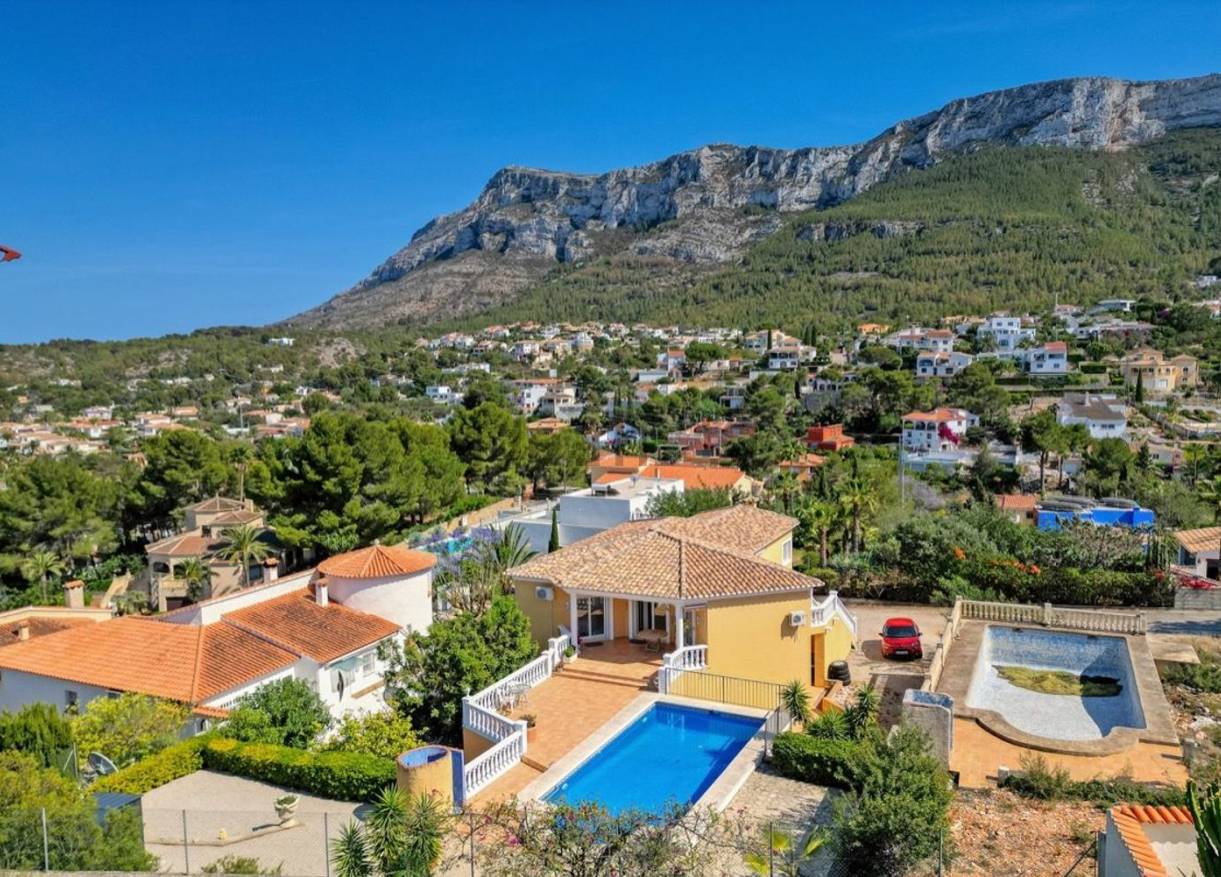 Bestaand - Villa - Denia