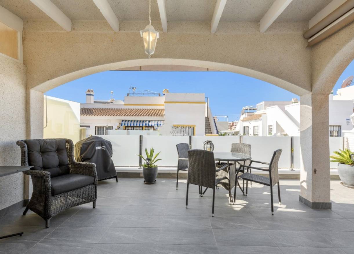 Bestaand - Townhouse / Semi-detached - Orihuela Costa - Playa Flamenca