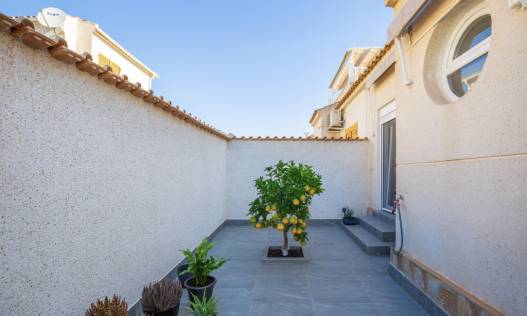 Bestaand - Townhouse / Semi-detached - Orihuela Costa - Playa Flamenca