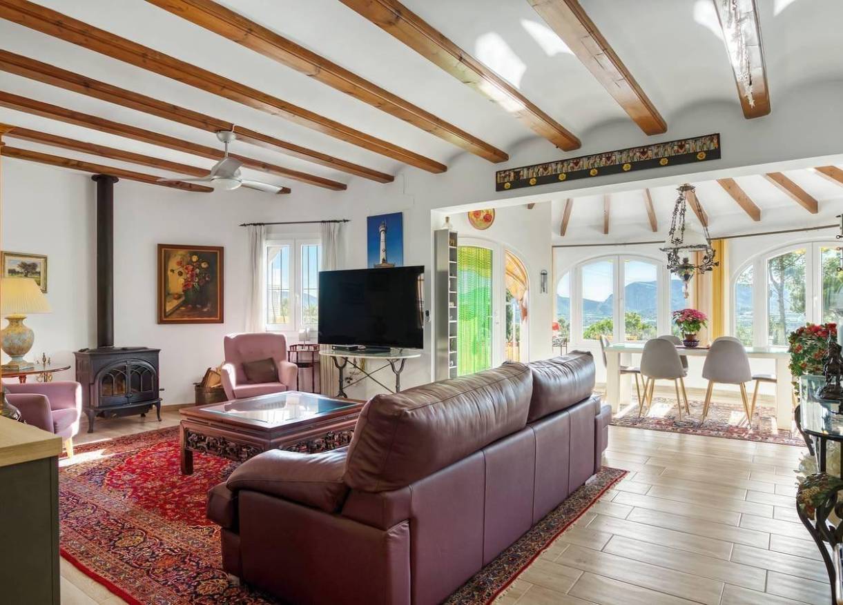 Bestaand - Villa - Jávea