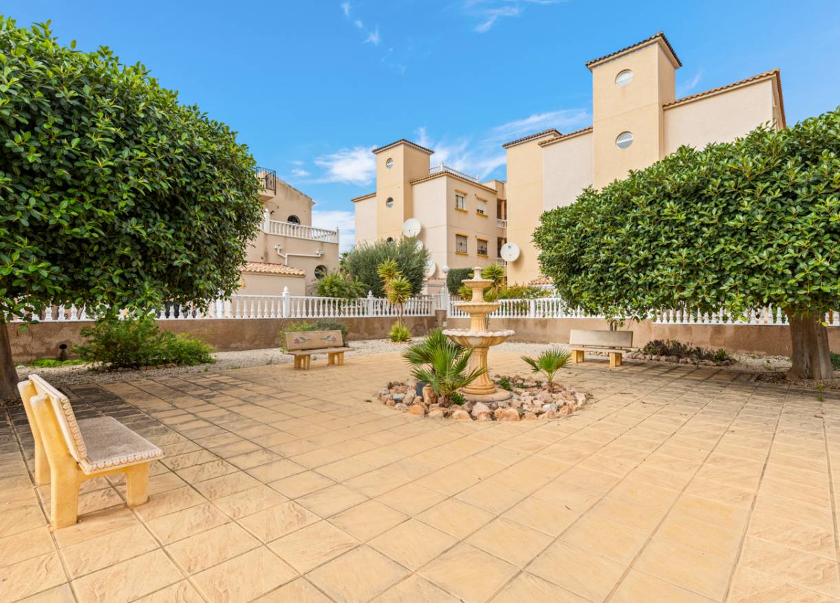 Bestaand - Appartement - Orihuela Costa - Lomas de Cabo Roig