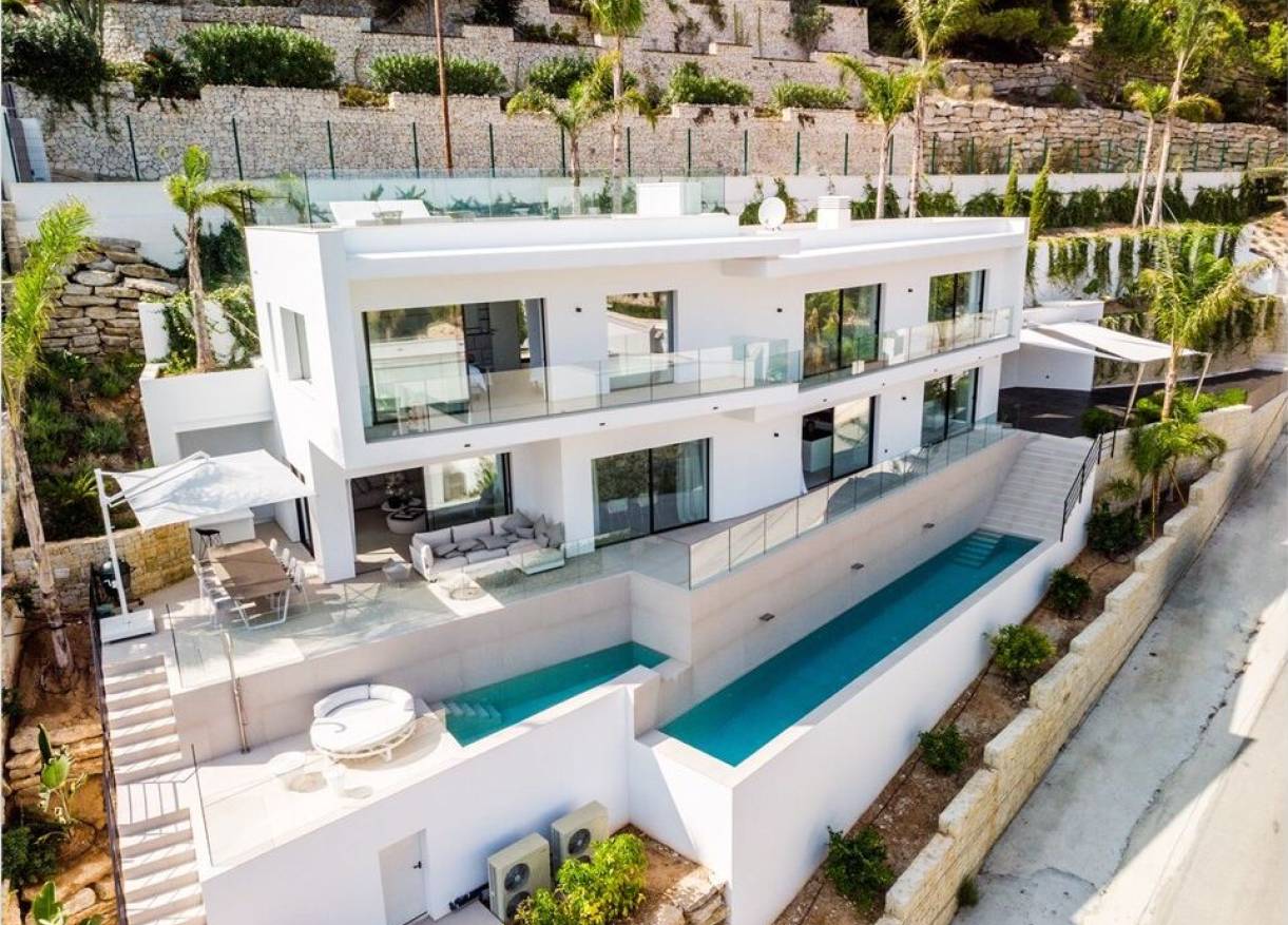Bestaand - Villa - Jávea