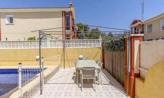 Bestaand - Townhouse / Semi-detached - Orihuela Costa - Campoamor