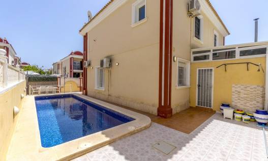 Bestaand - Townhouse / Semi-detached - Orihuela Costa - Campoamor