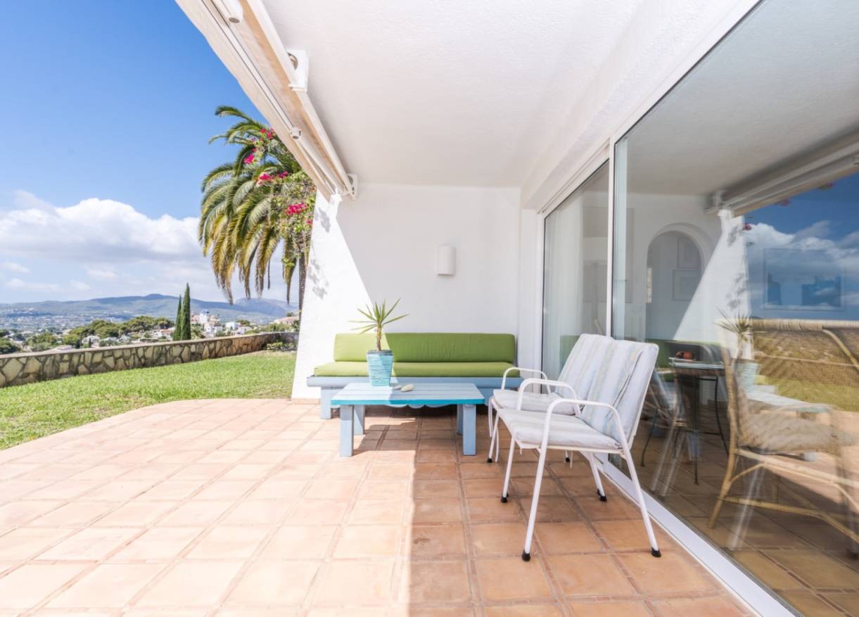 Bestaand - Villa - Jávea