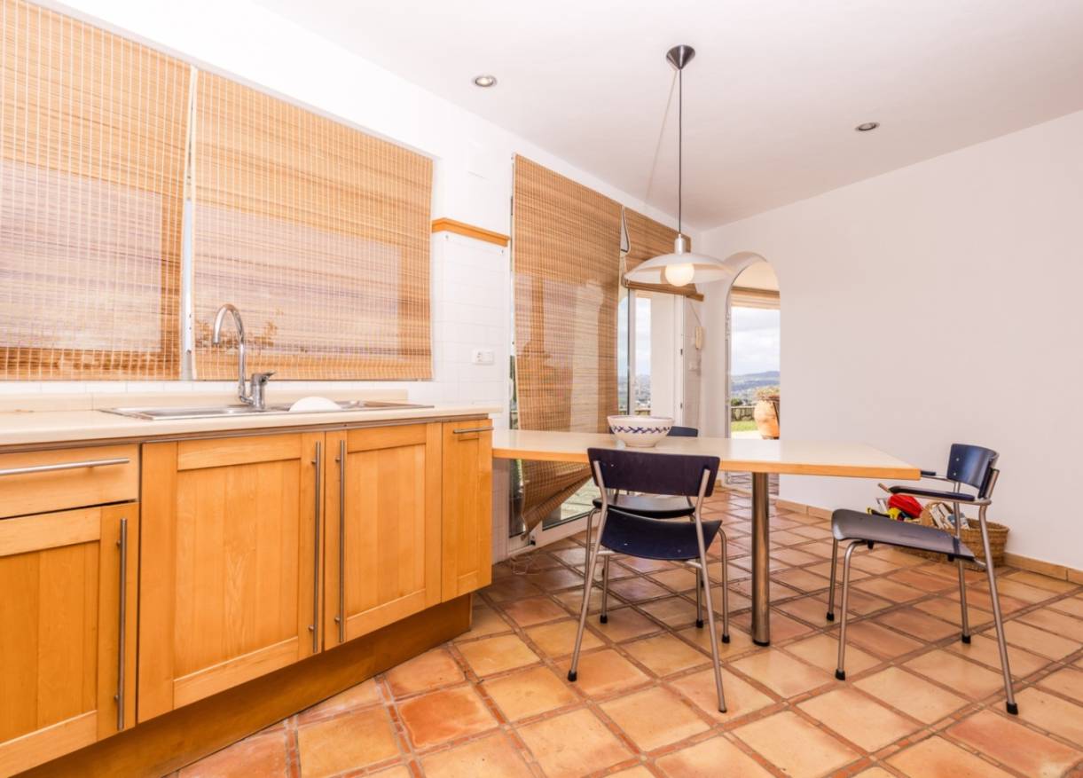 Bestaand - Villa - Jávea