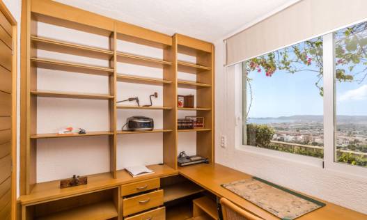 Bestaand - Villa - Jávea