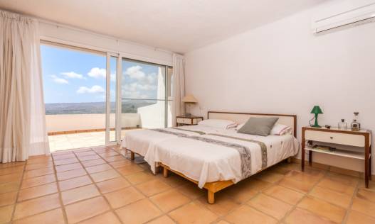 Bestaand - Villa - Jávea