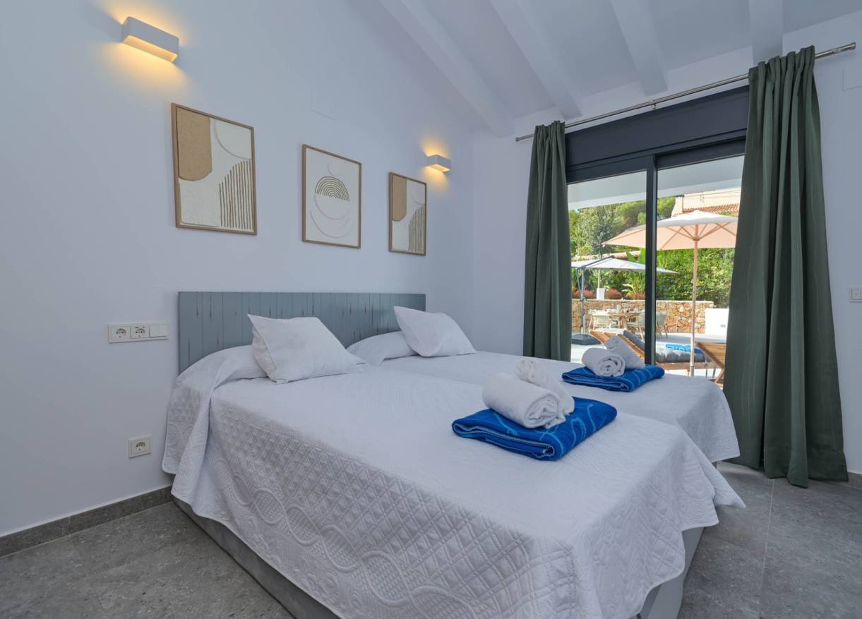 Bestaand - Villa - Jávea