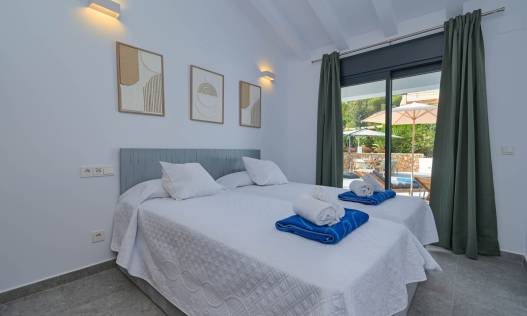 Bestaand - Villa - Jávea