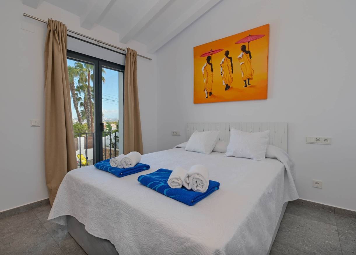 Bestaand - Villa - Jávea
