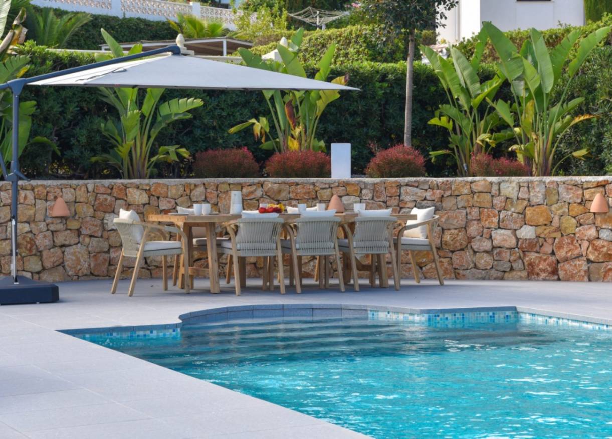 Bestaand - Villa - Jávea