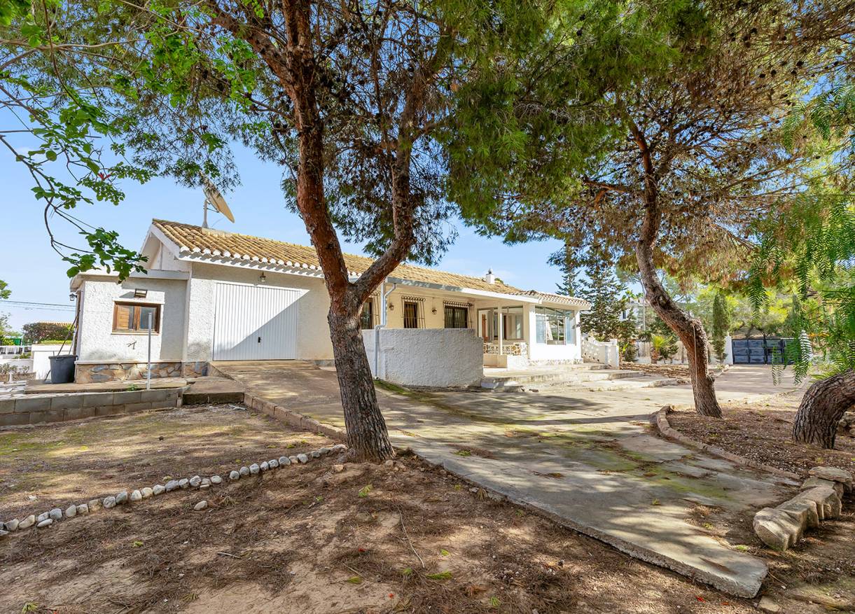 Bestaand - Villa - Torrevieja - Los Balcones - Los Altos del Edén