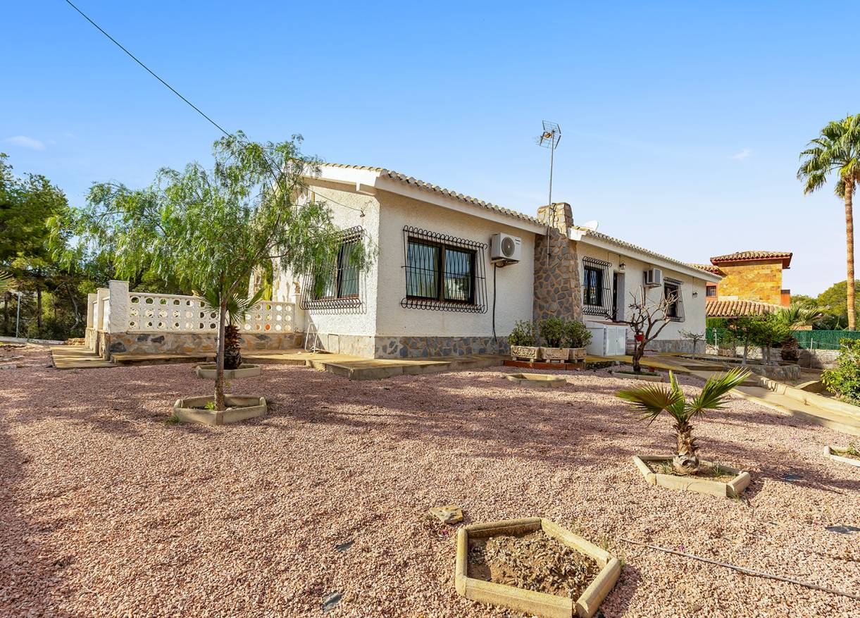 Bestaand - Villa - Torrevieja - Los Balcones - Los Altos del Edén