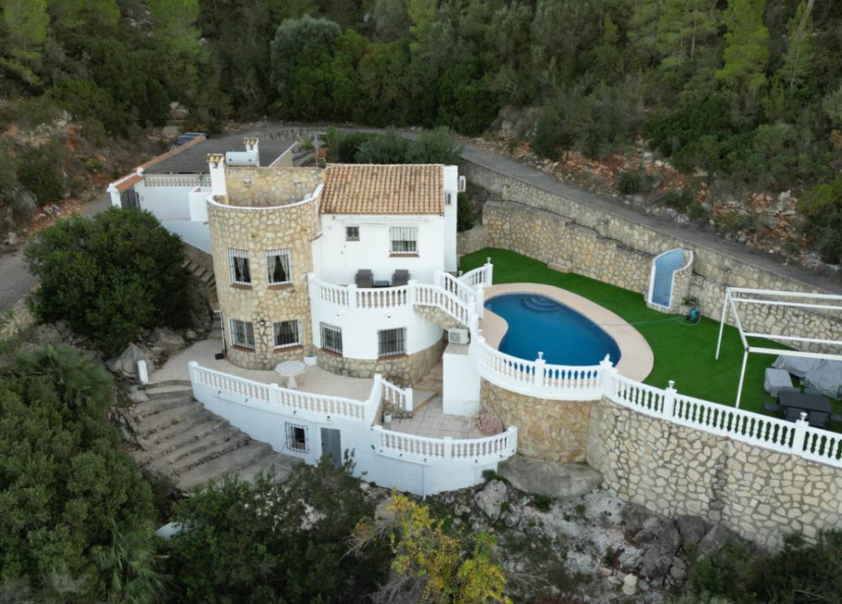 Bestaand - Villa - Denia