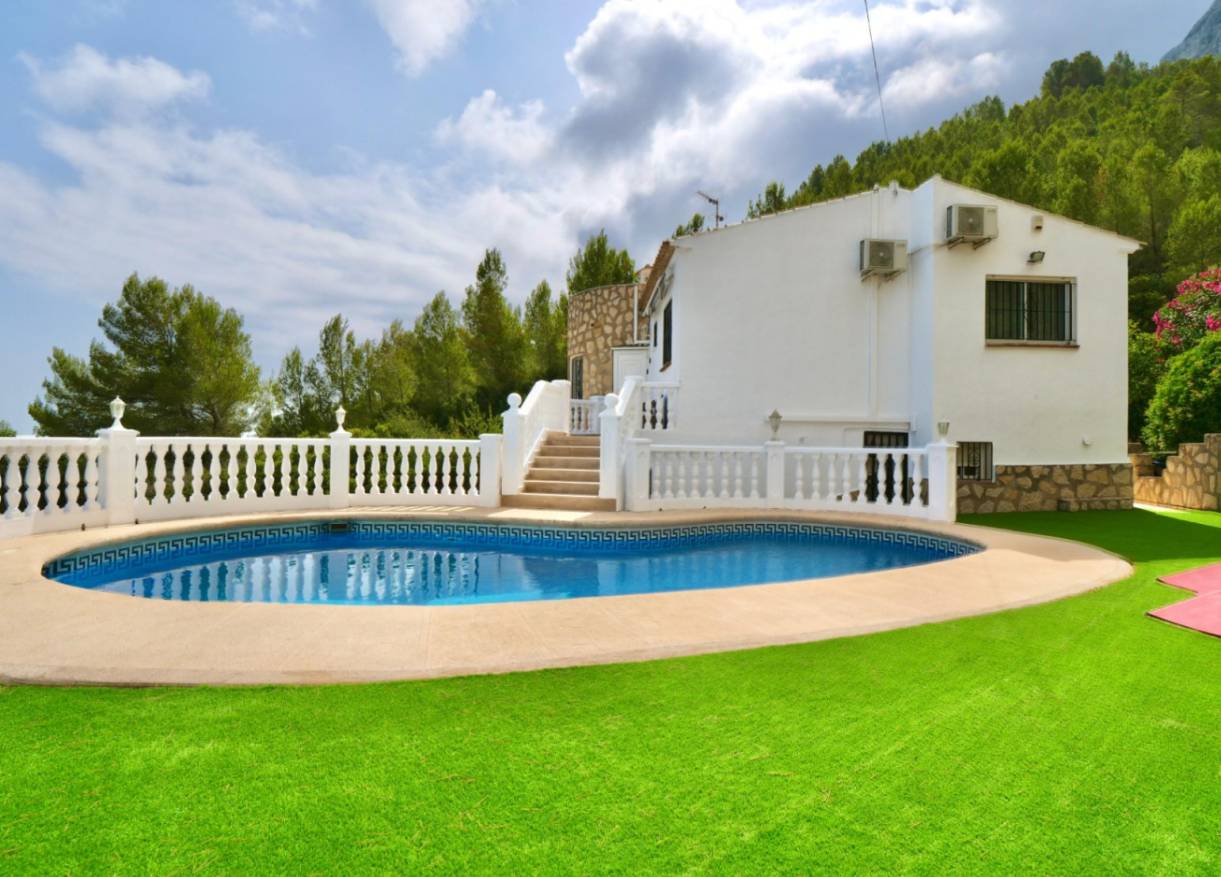 Bestaand - Villa - Denia