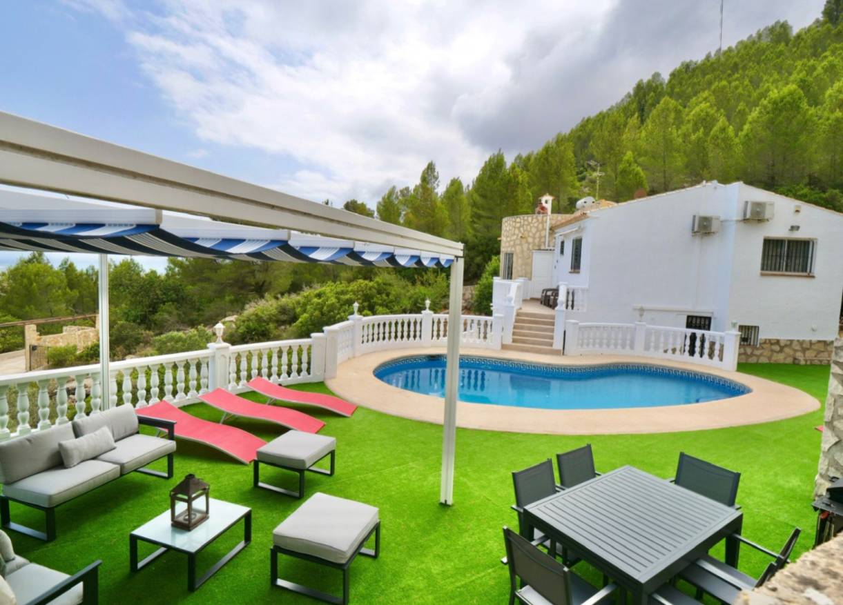 Bestaand - Villa - Denia