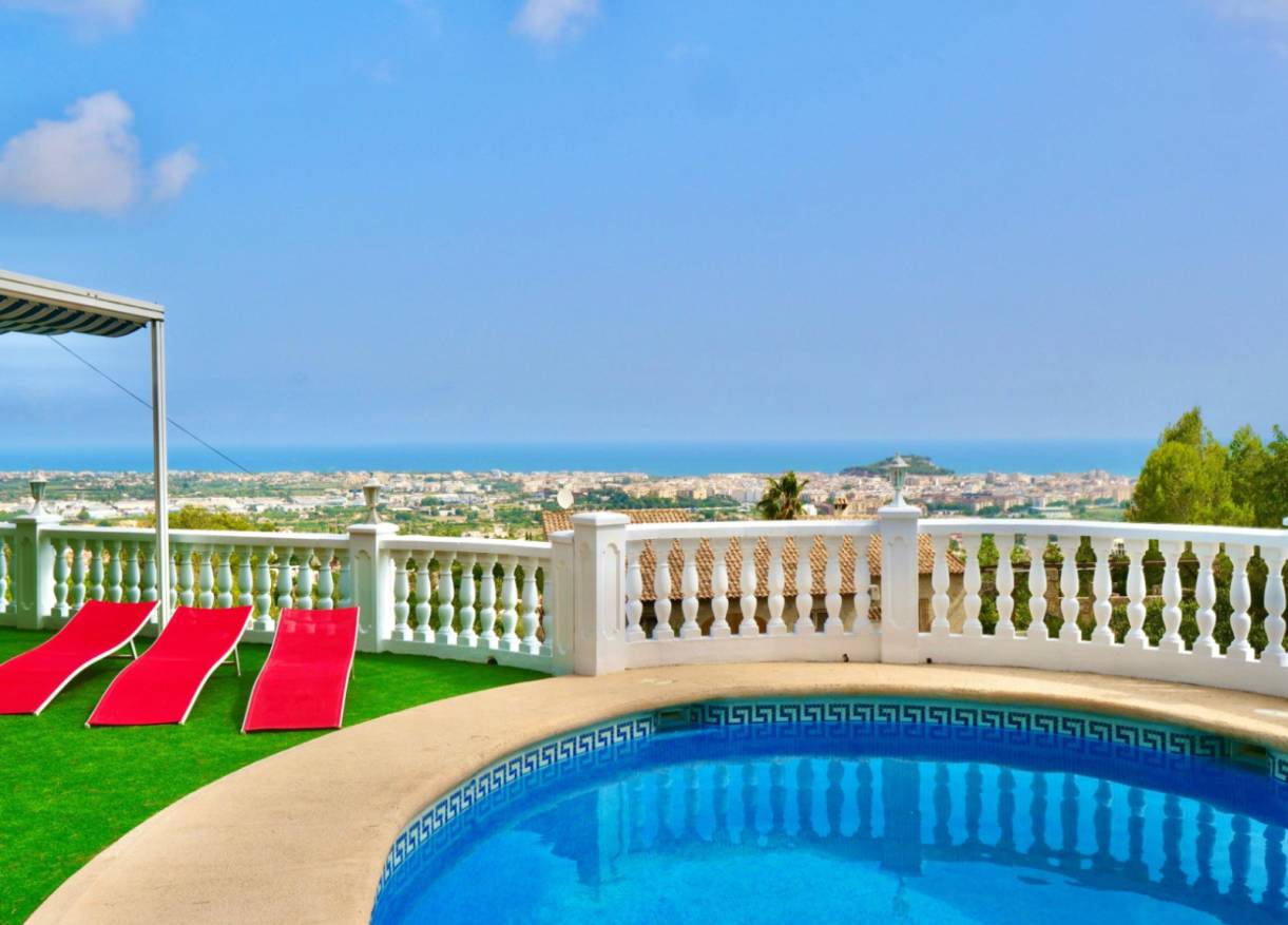 Bestaand - Villa - Denia