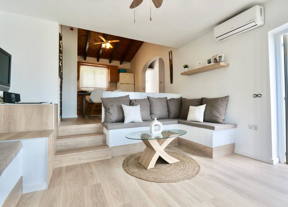 Bestaand - Villa - Denia
