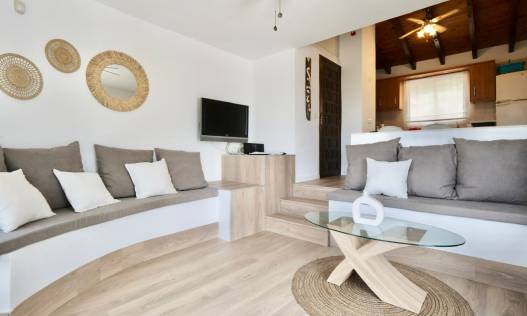 Bestaand - Villa - Denia