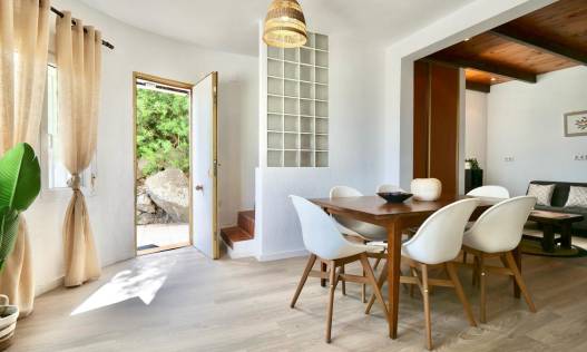 Bestaand - Villa - Denia
