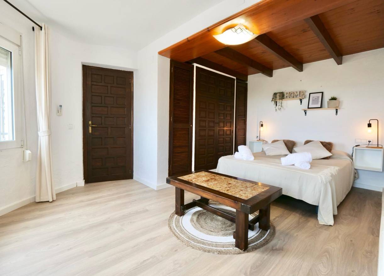 Bestaand - Villa - Denia