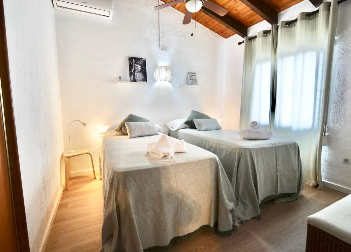 Bestaand - Villa - Denia
