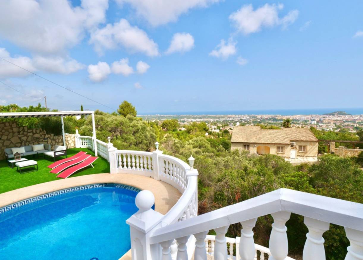 Bestaand - Villa - Denia