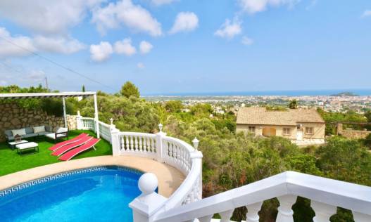 Bestaand - Villa - Denia