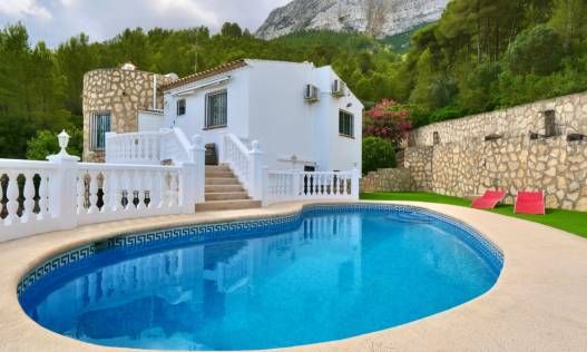 Bestaand - Villa - Denia