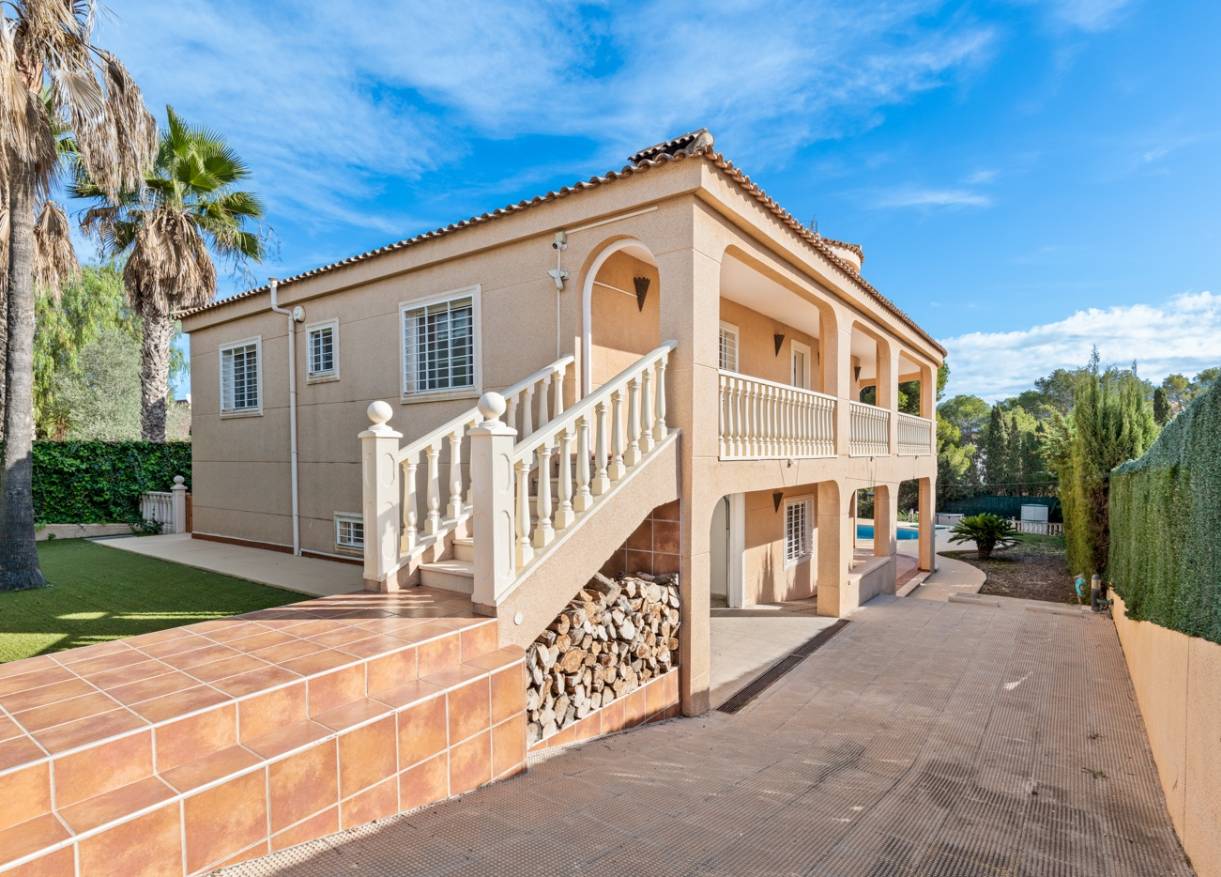 Bestaand - Villa - Torrevieja - Los Balcones