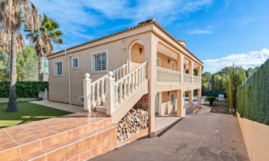 Bestaand - Villa - Torrevieja - Los Balcones