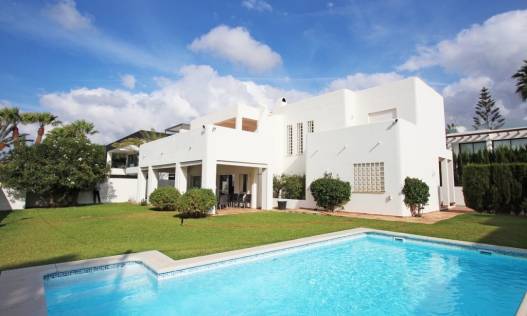 Bestaand - Villa - Marbella - Marbesa