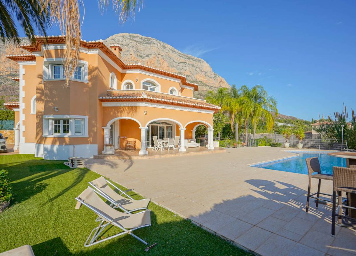 Bestaand - Villa - Jávea - Montgo