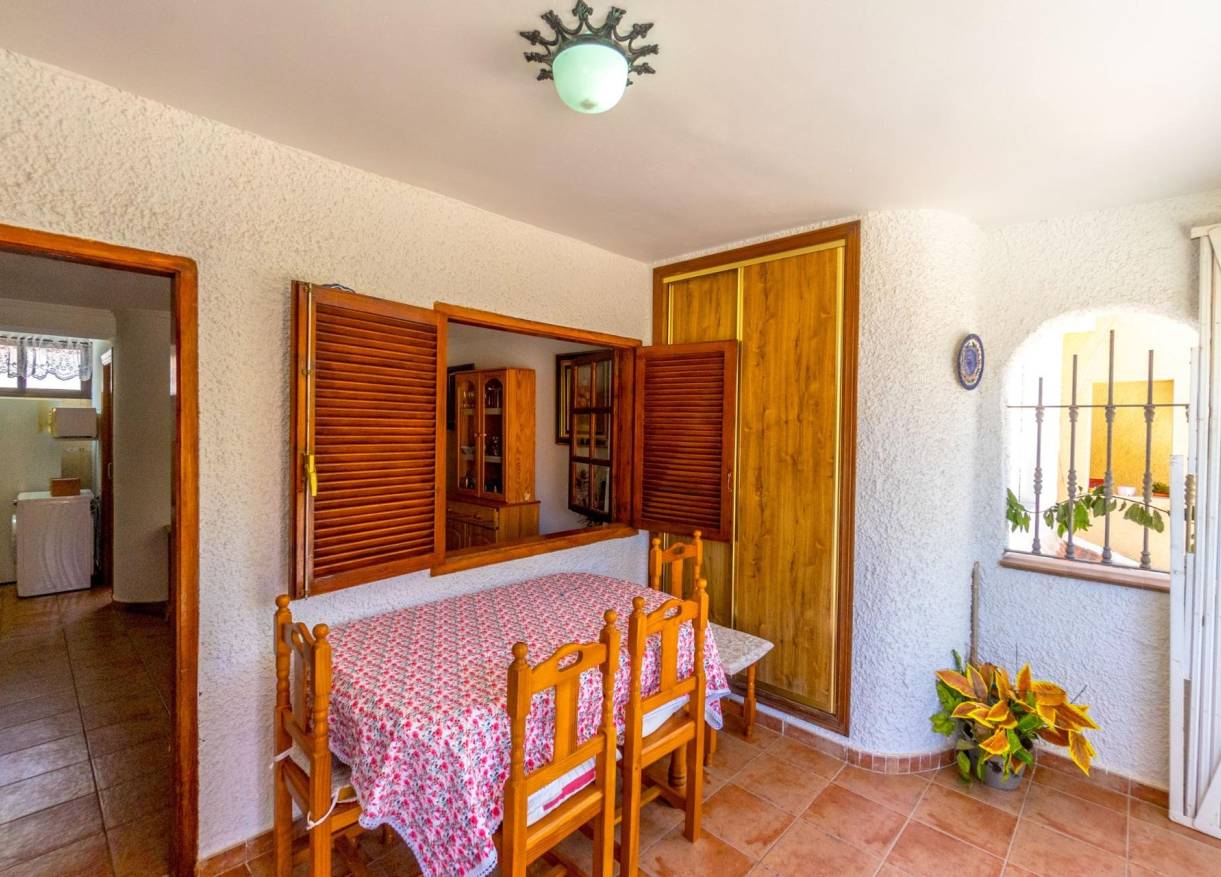 Bestaand - Townhouse / Semi-detached - Pilar de la Horadada - Mil palmeras