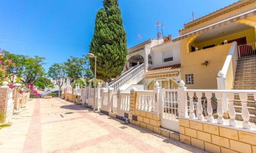 Bestaand - Townhouse / Semi-detached - Pilar de la Horadada - Mil palmeras