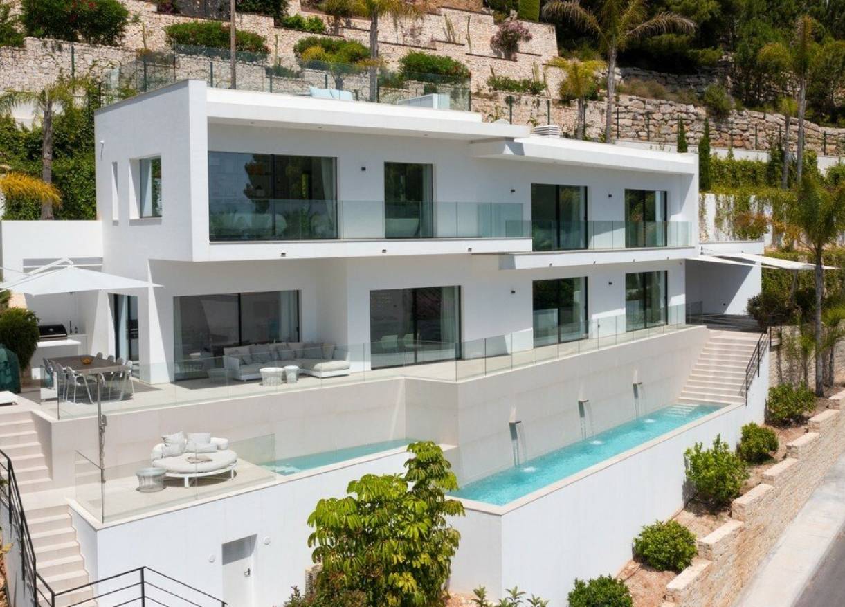 Bestaand - Villa - Jávea