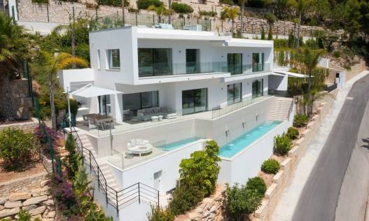 Bestaand - Villa - Jávea