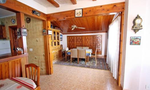 Bestaand - Villa - Denia