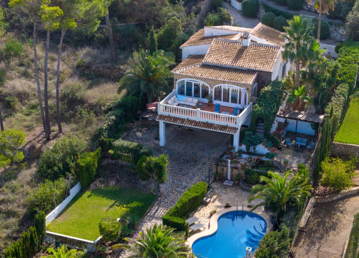 Bestaand - Villa - Jávea