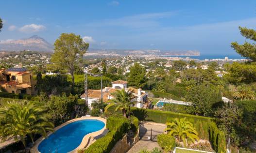 Bestaand - Villa - Jávea