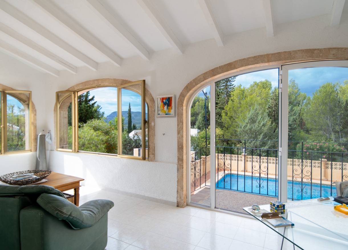 Bestaand - Villa - Jávea