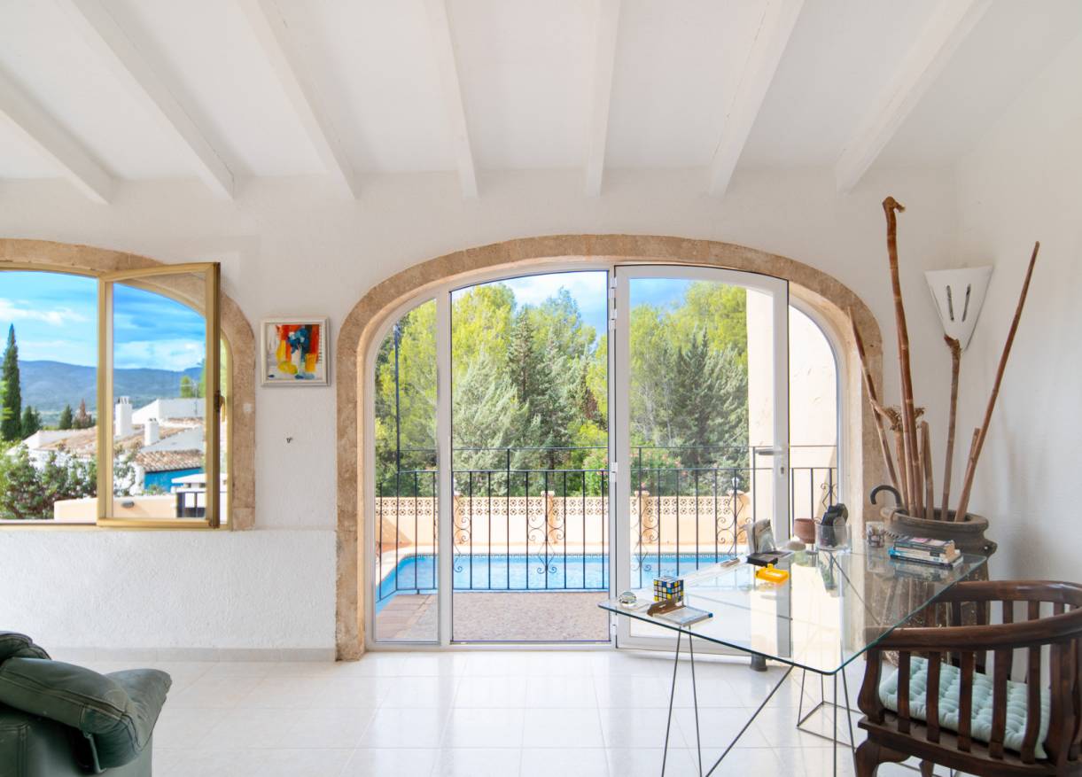 Bestaand - Villa - Jávea
